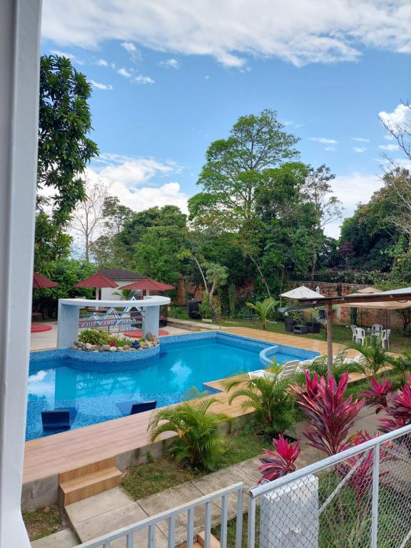 Hostal Cordillera Azul