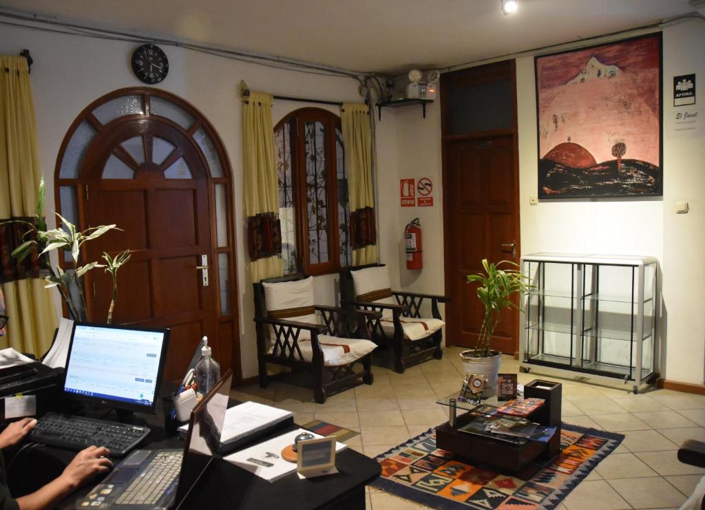 Rajutuna Inn